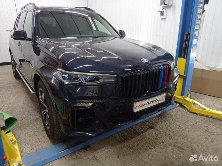 Пороги + решетка радиатора на BMW X7 G07