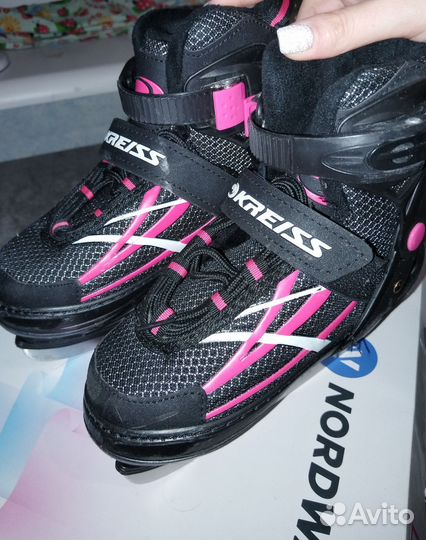 Продам коньки детские