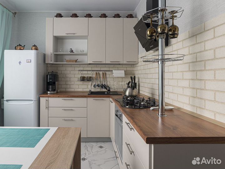 Кухня 'Embarrassed Air' на заказ