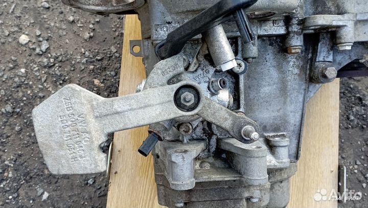 Механизм выбора передач Шкода А7 1,4 - 6-ст