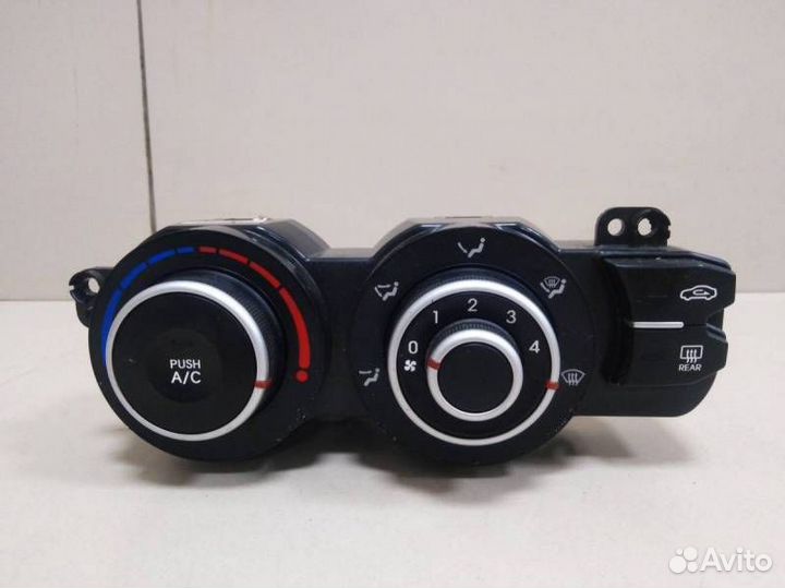 Блок управления климатической установкой Kia Rio 3