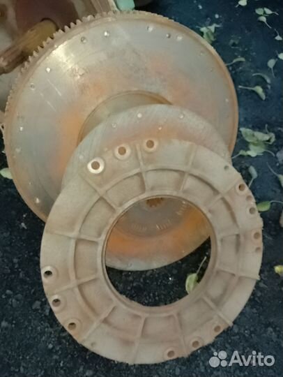 Запчасти на комбайн дон 1500б