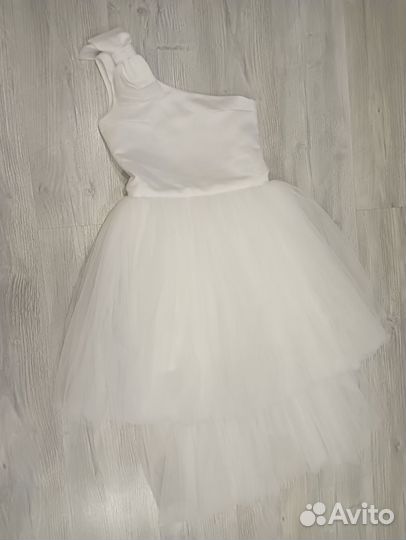Праздничное платье для девочки 146-152