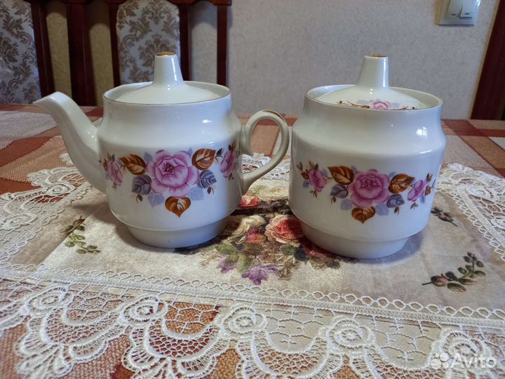Заварочный чайник и сахарница СССР