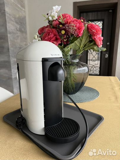 Кофемашина капсульная Nespresso Vertuo Plus White