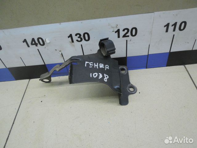 Кронштейн бачка гидроусилителя Focus II 2008-2011