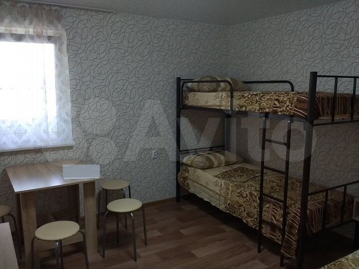 Комната 20 м² в 2-к., 1/2 эт.