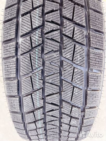 Kapsen IceMax RW501 235/40 R18 110U