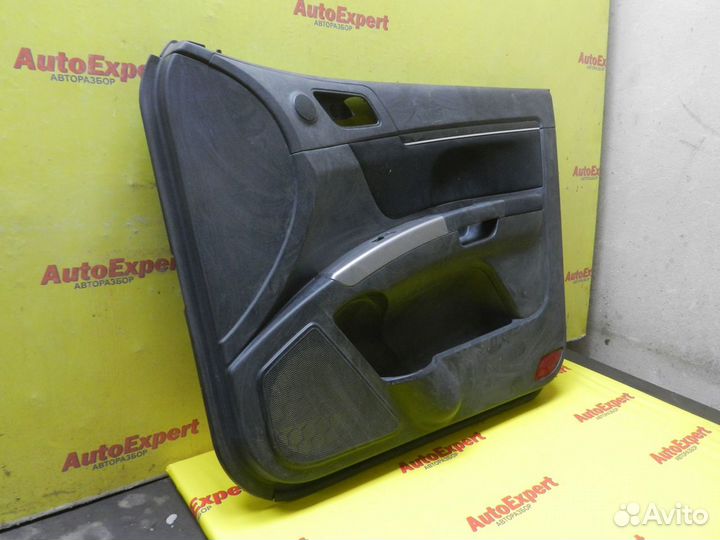 Обшивка двери передней правой Geely Emgrand EC7