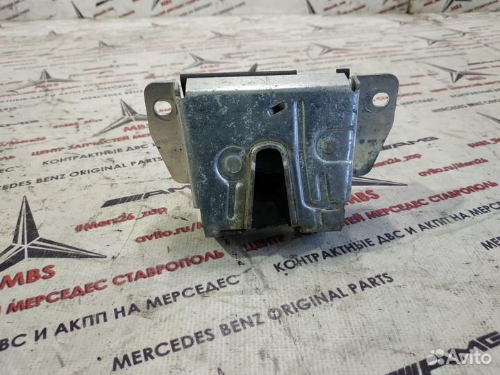 Замок крышки багажника w163 Mercedes ML