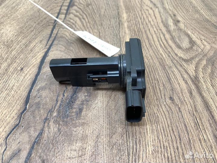 Датчик расхода воздуха Mitsubishi Outlander XL