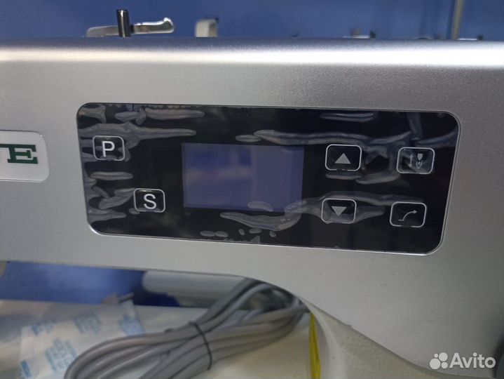 Промышленная прямострочная швейная машина Zoje