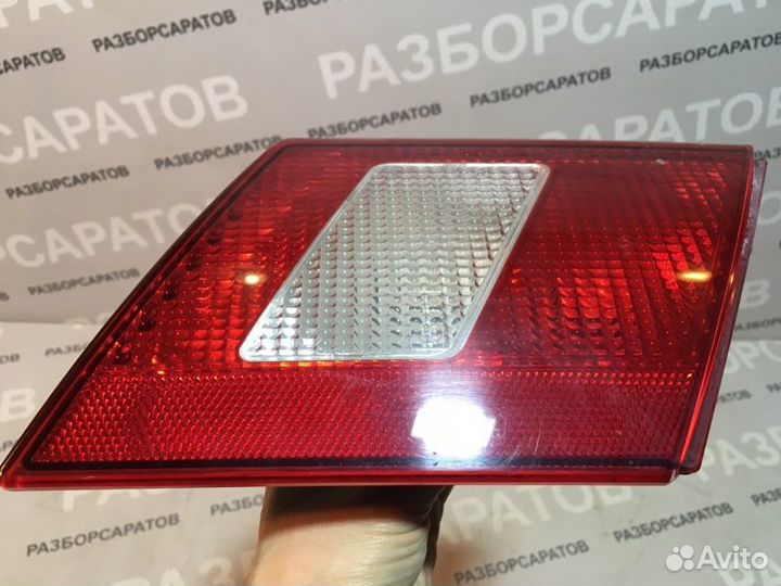 Фонарь в крышку багажника правый Ваз 2115 седан