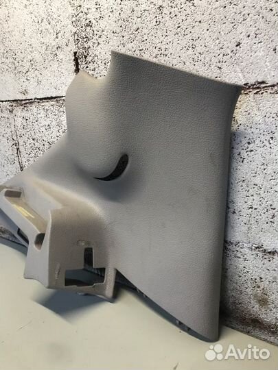 Накладка задней стойки задняя левая Peugeot 206