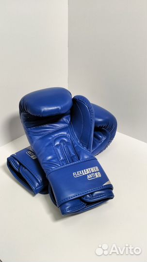 Боксерские перчатки Clinch Olimp 12 oz