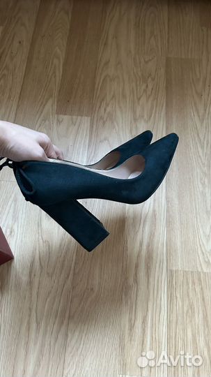 Туфли на толстом каблуке