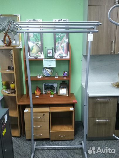 Вешалка напольная