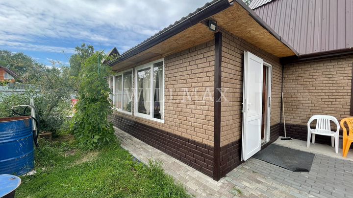 Дом 90 м² на участке 7,5 сот.