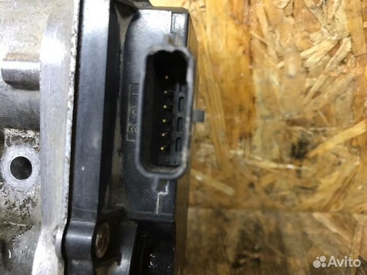 Дроссельная заслонка Renault Logan 2 седан 1.6