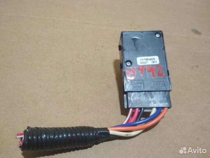 Кнопка регулировки сидения Cadillac Escalade