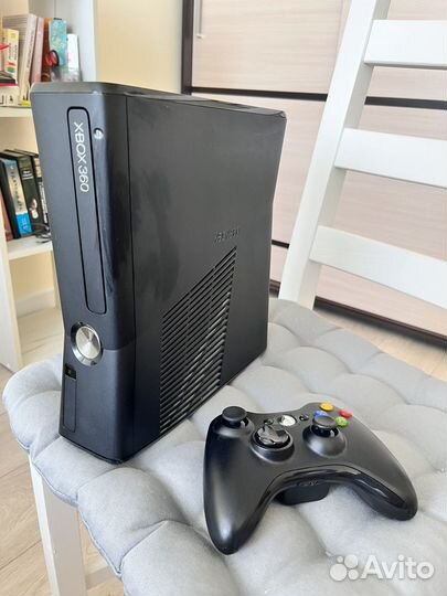 Xbox 360 slim прошитый freeboot+ 89 игр
