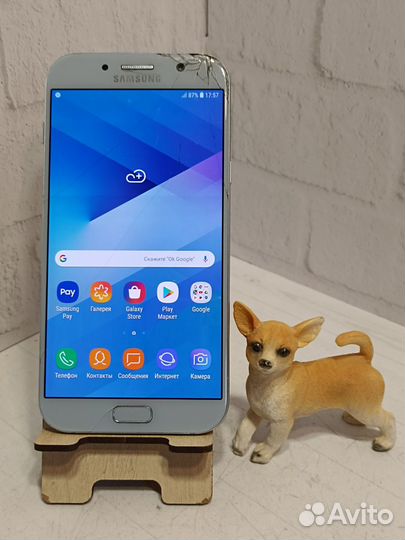 Samsung Galaxy A7 (2017) SM-A720F/DS, 3/32 ГБ