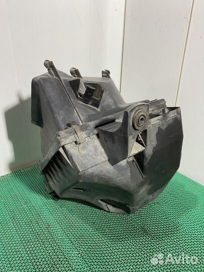 Корпус воздушного фильтра Audi A6 C5 2.4