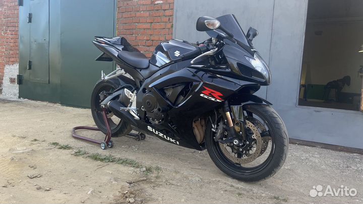 Suzuki GSX-R 750