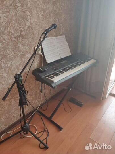 Синтезатор Casio CT-X700