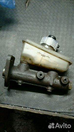 Главный тормозной цилиндр