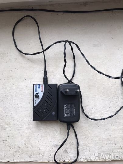 Зарядное устройство Art Tech V2