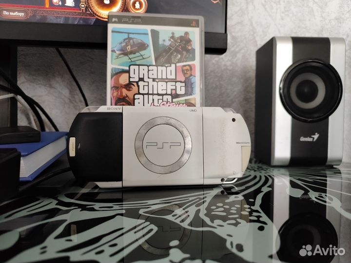 Sony PSP 1008 FAT 64 Гб новая панель