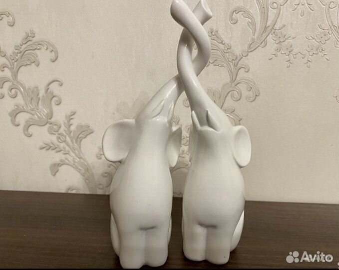 Фарфоровые фигурки. Слоники