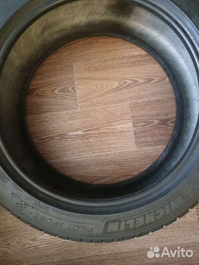 Michelin Pilot Sport 4 245/45 R20