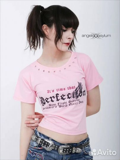 Вещи в стиле y2k