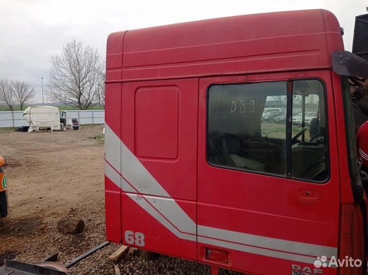 Четверть кабины правая сторона Daf XF105