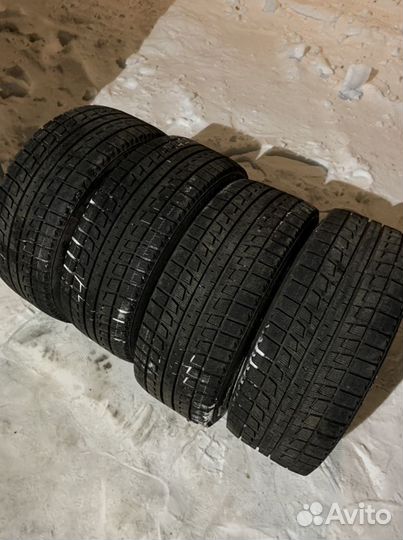 R17 Bridgestone Blizzak Ice 225/45, PCD 5x120 DIA 38