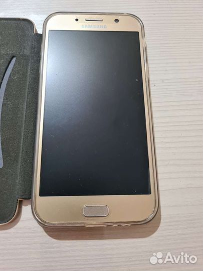 Телефон Samsung galaxy A7 2017