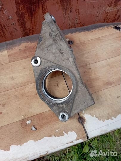 Деталь на машину Nissan Qashqai J10 полуось правая