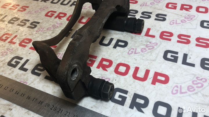 Ярмо суппорта переднего BJ 2WD RL б/у 323 Familia