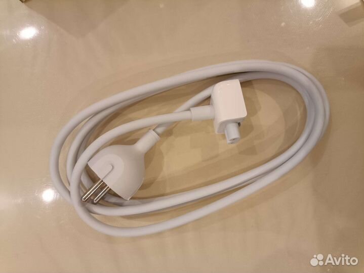 Шнур питания для компьютера