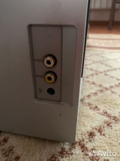 Телевизор samsung и sharp