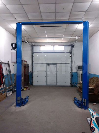 Гараж, > 30 м²