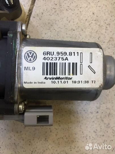 Стеклоподъемник задний правый Volkswagen Polo 5