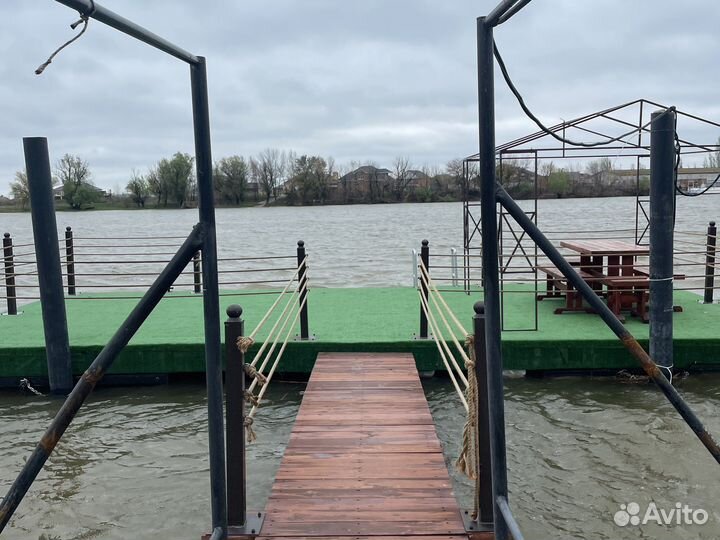 Плавучий понтон