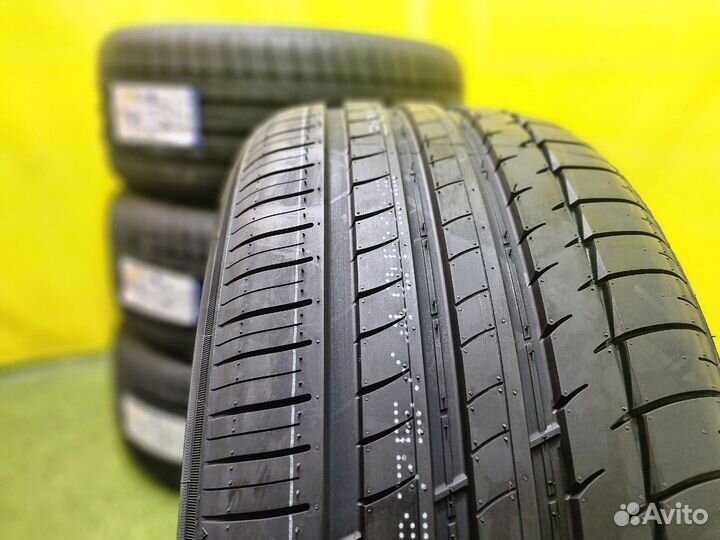Triangle TH201 275/40 R22 85R