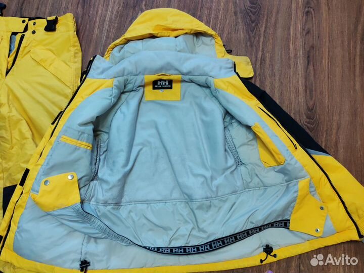 Горнолыжный костюм женский 42