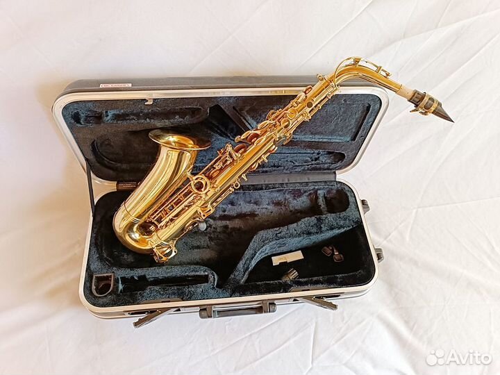 Альт саксофон Antigua 3100
