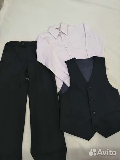 Школьный костюм для мальчика 122 с рубашкой