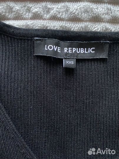 Черное платье с вырезами Love republic, xxs